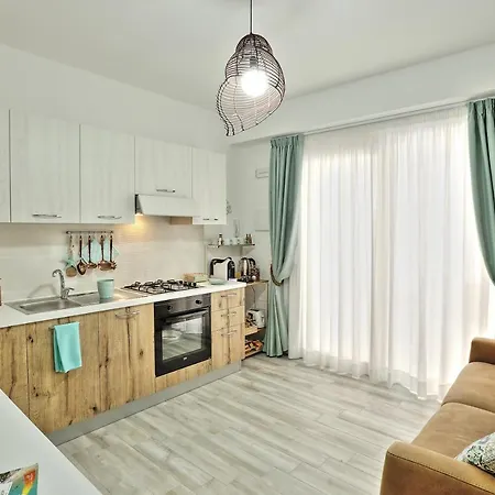 La Residenza Del Lido Pantanello * アヴォラ