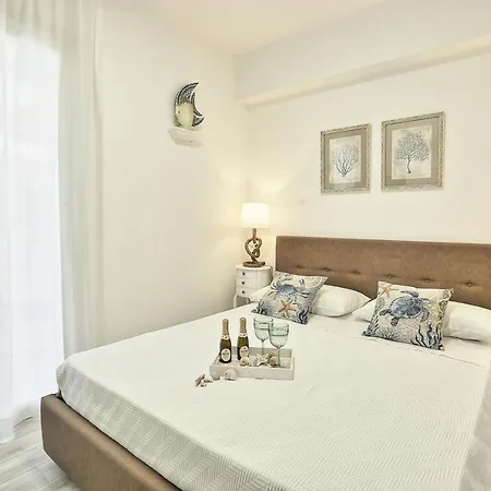 La Residenza Del Lido Pantanello * アヴォラ