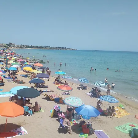 La Residenza Del Lido Pantanello 別荘 アヴォラ
